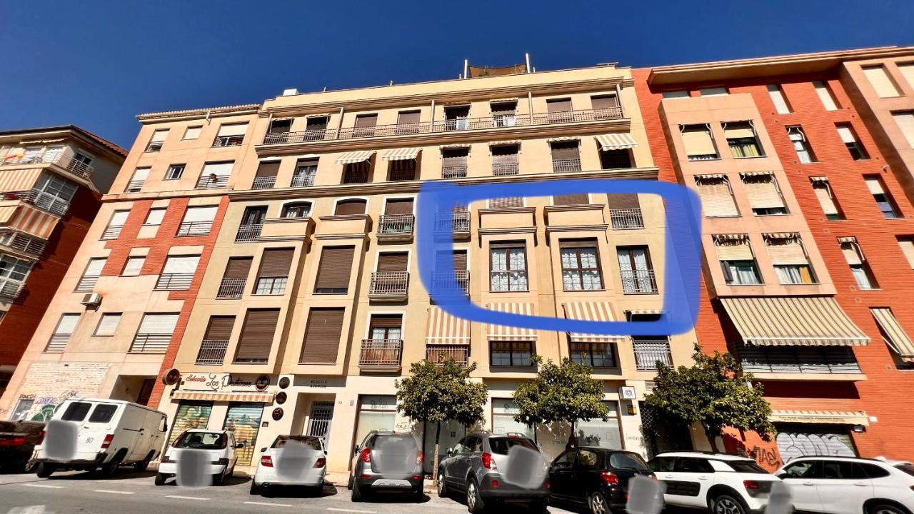 Homely Malaga Av Rosaleda Centro Historico Экстерьер фото