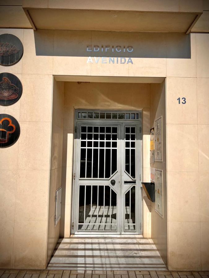 Homely Malaga Av Rosaleda Centro Historico Экстерьер фото